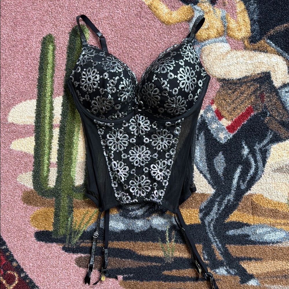 VICTORIA'S SECRET LINGERIE TOP 36 D